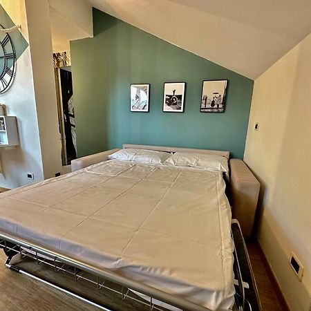 קומו 63 Passi Dal Lago In Centro By Revenue House מראה חיצוני תמונה