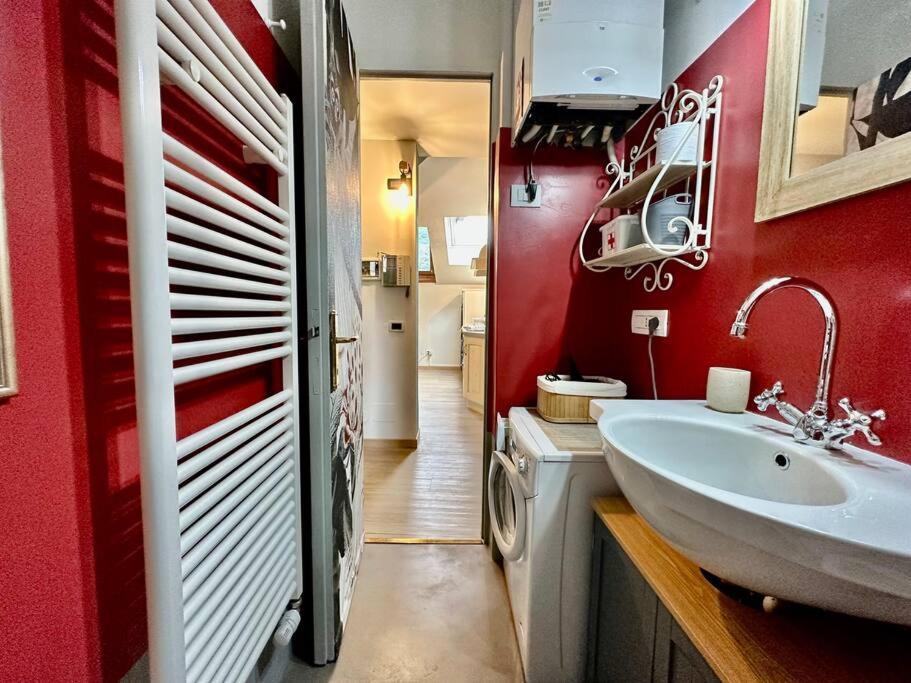 קומו 63 Passi Dal Lago In Centro By Revenue House מראה חיצוני תמונה